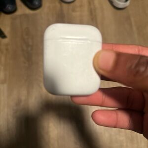 AirPods